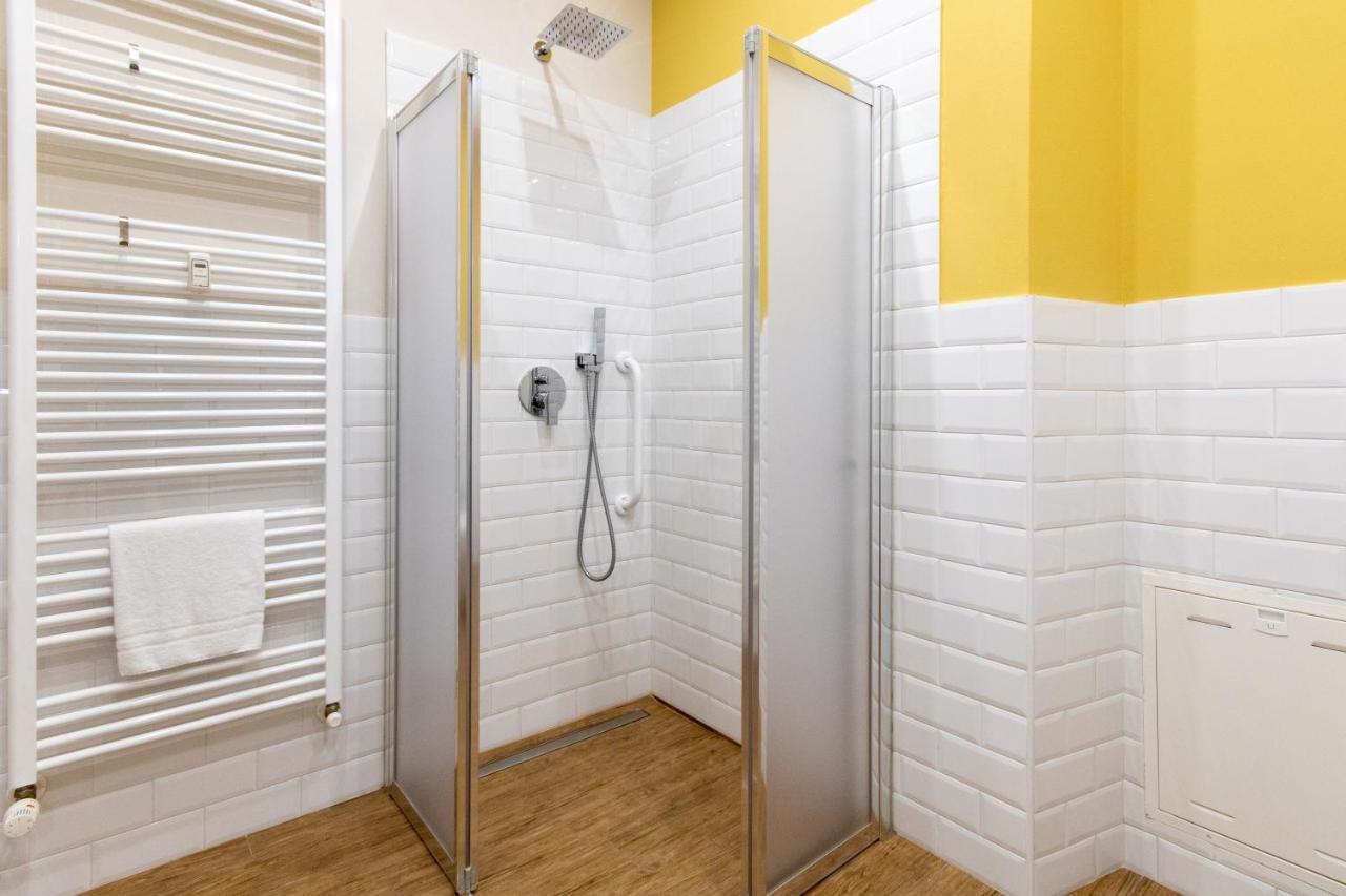 Aqualago Casa Vacanze Apartment A Verbania Buitenkant foto